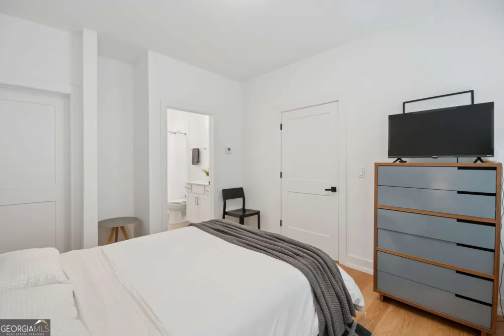 1105 Adam CIR Roswell, GA 30076