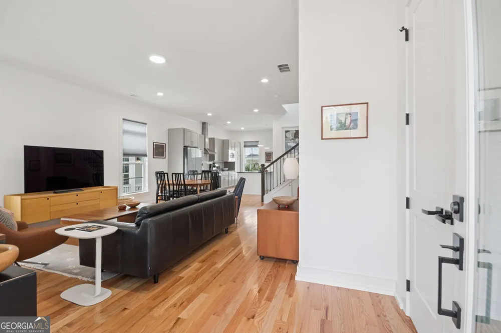 1105 Adam CIR Roswell, GA 30076
