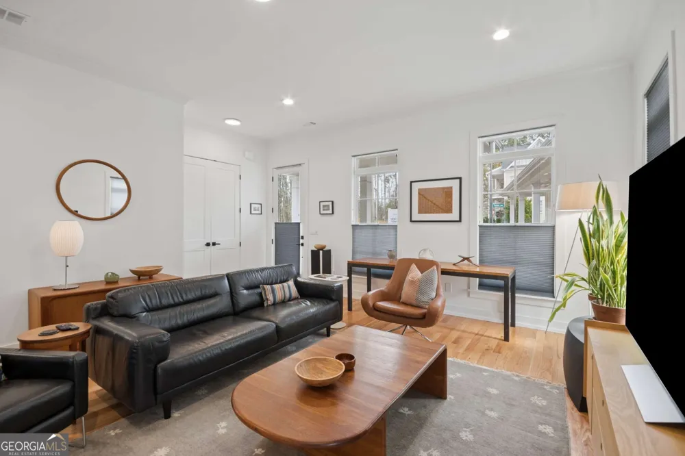 1105 Adam CIR Roswell, GA 30076