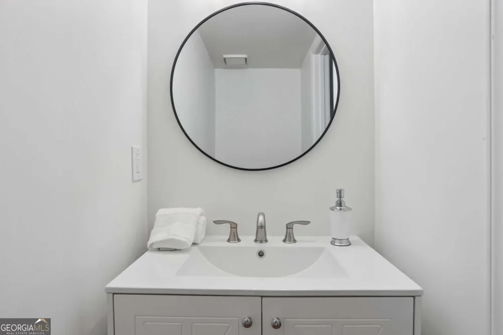 3042 Steeplechase Alpharetta, GA 30004