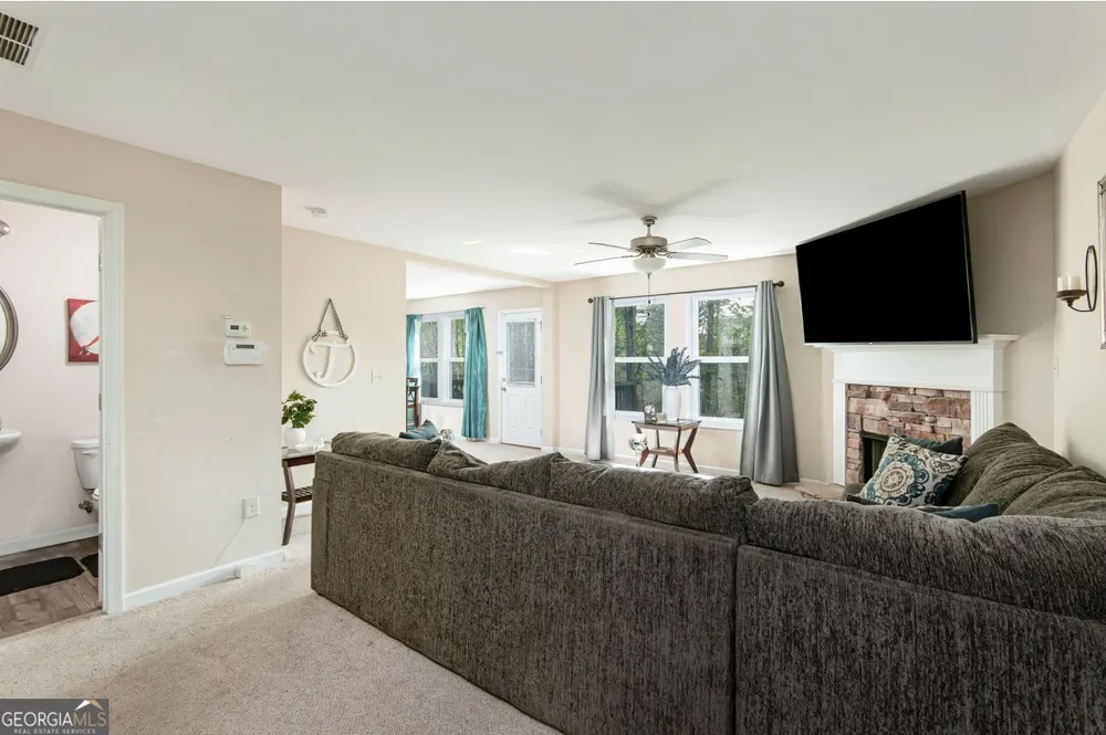 617 Arrowhead DR Dallas, GA 30132