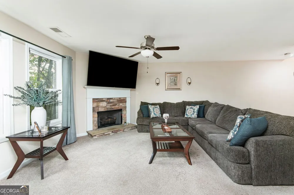 617 Arrowhead DR Dallas, GA 30132