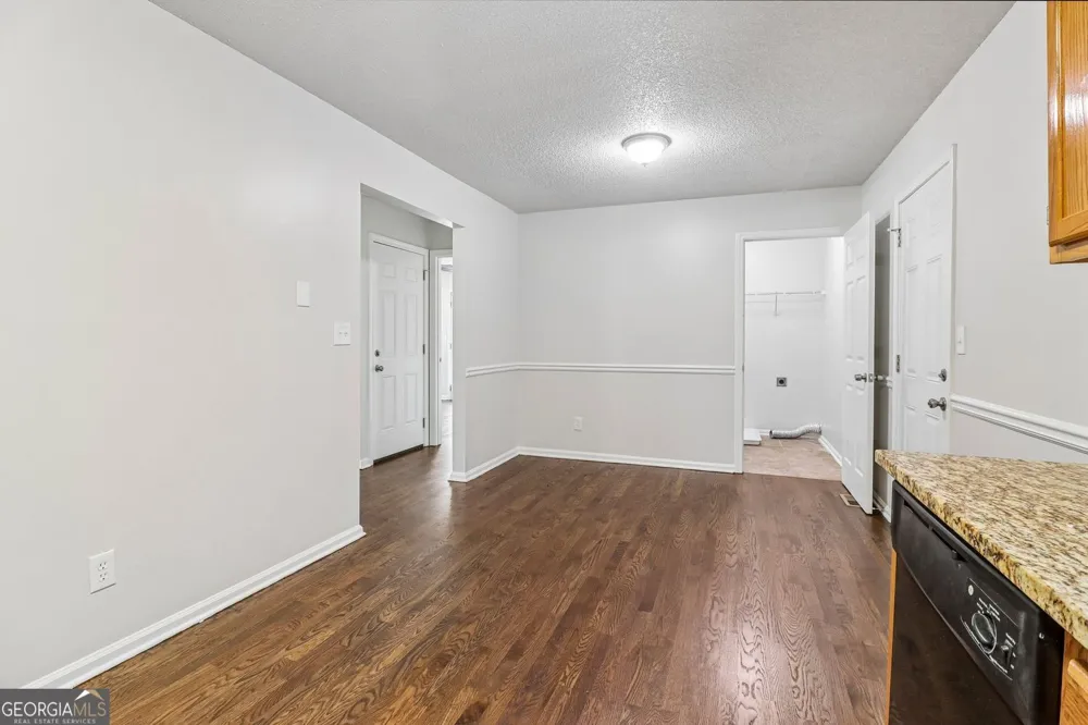 179 Graison LN Dallas, GA 30157