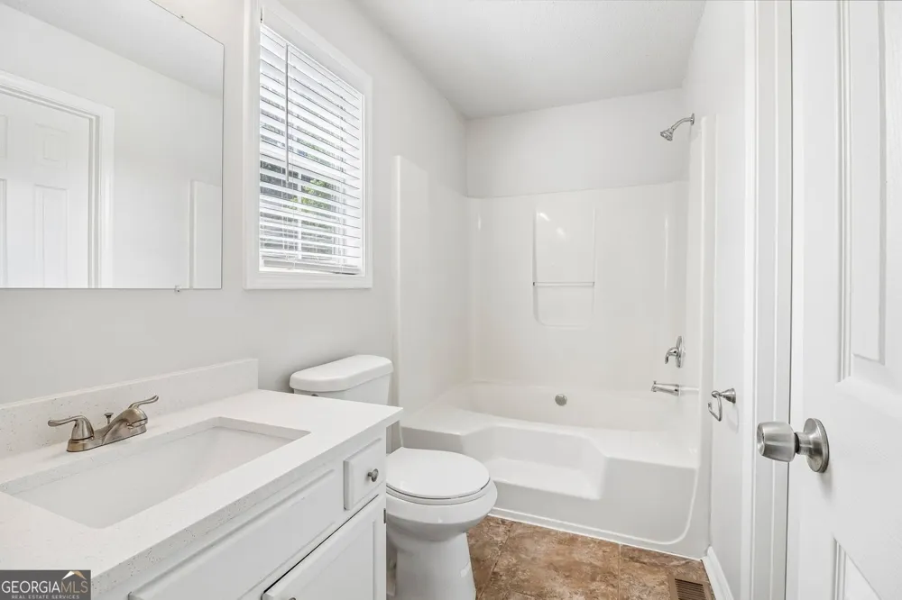 179 Graison LN Dallas, GA 30157