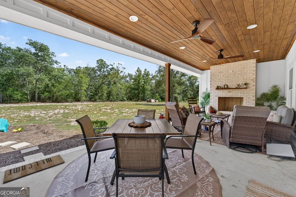 1455 Ridgewood DR Blackshear, GA 31516