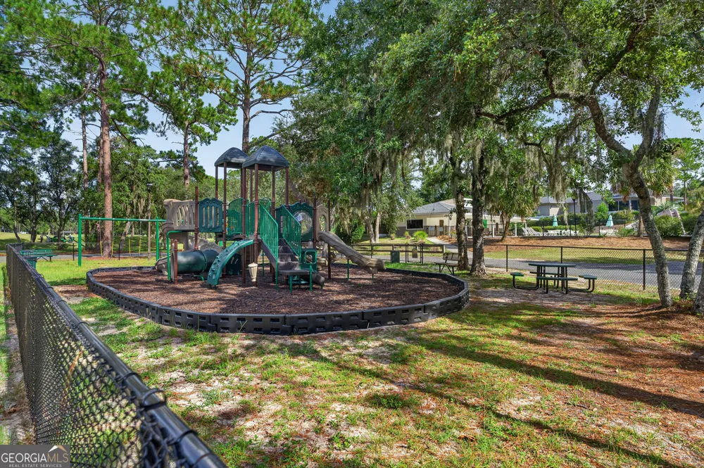 1455 Ridgewood DR Blackshear, GA 31516