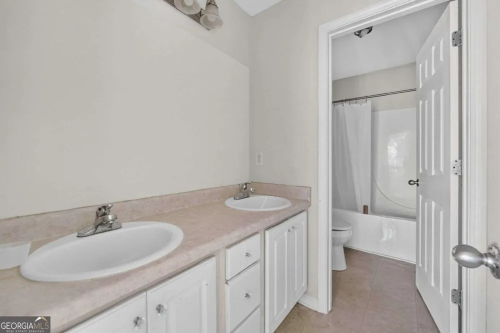 3410 Garden Mist CIR Auburn, GA 30011