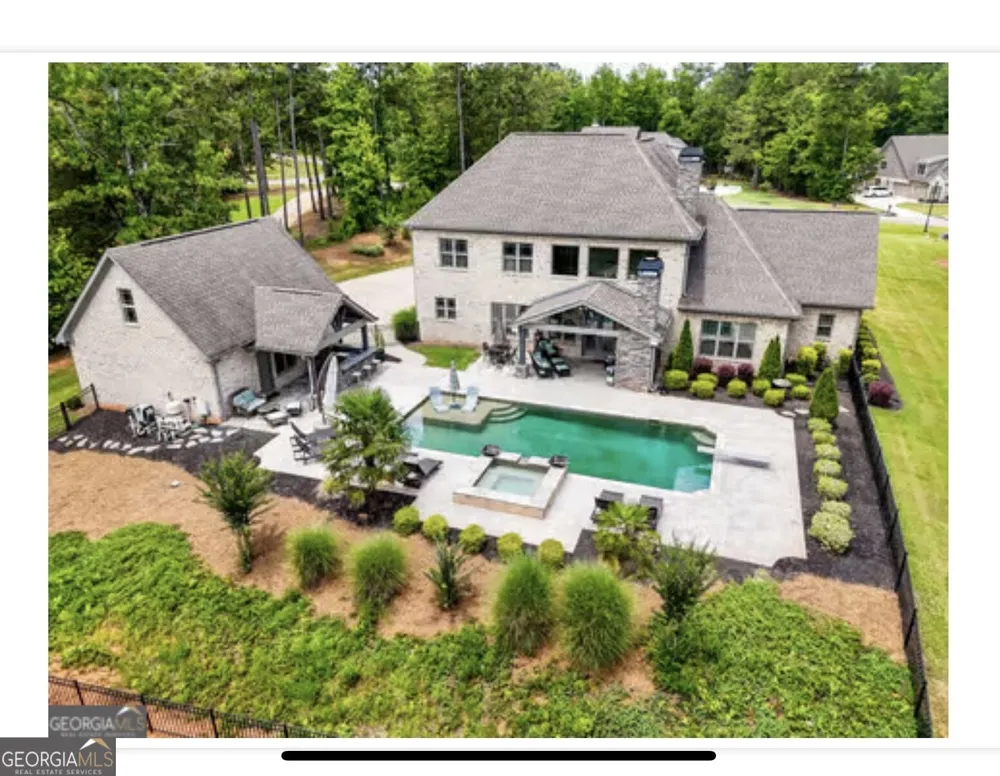 109 River Shoals Dr Forsyth, GA 31029