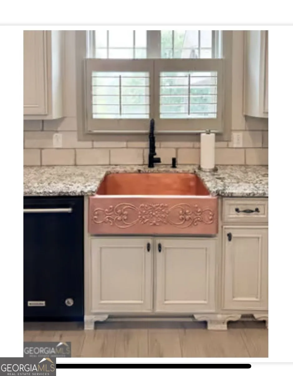 109 River Shoals Dr Forsyth, GA 31029