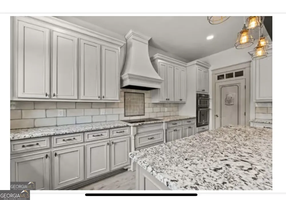 109 River Shoals Dr Forsyth, GA 31029