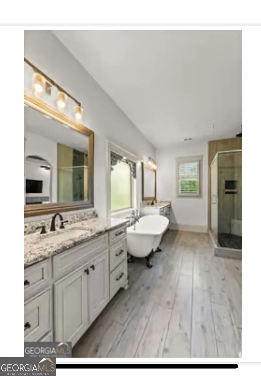 109 River Shoals Dr Forsyth, GA 31029