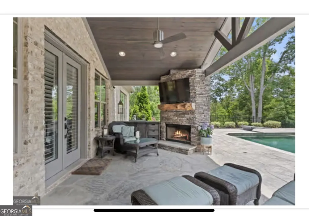 109 River Shoals Dr Forsyth, GA 31029