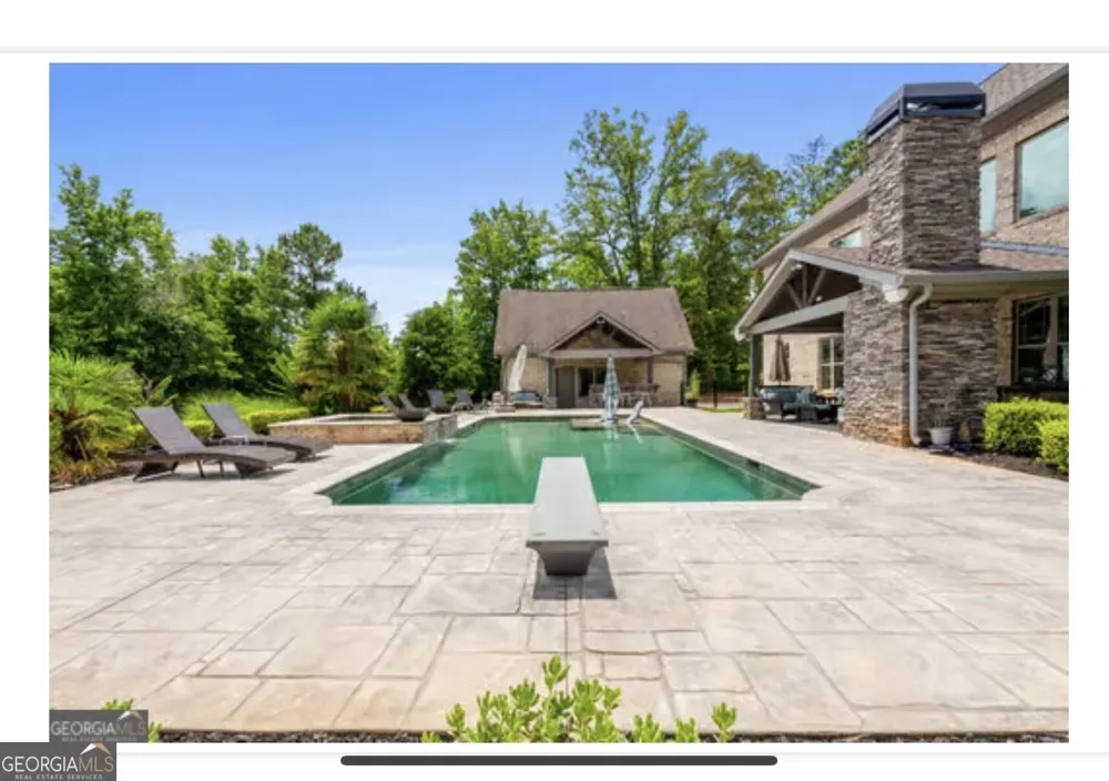 109 River Shoals Dr Forsyth, GA 31029