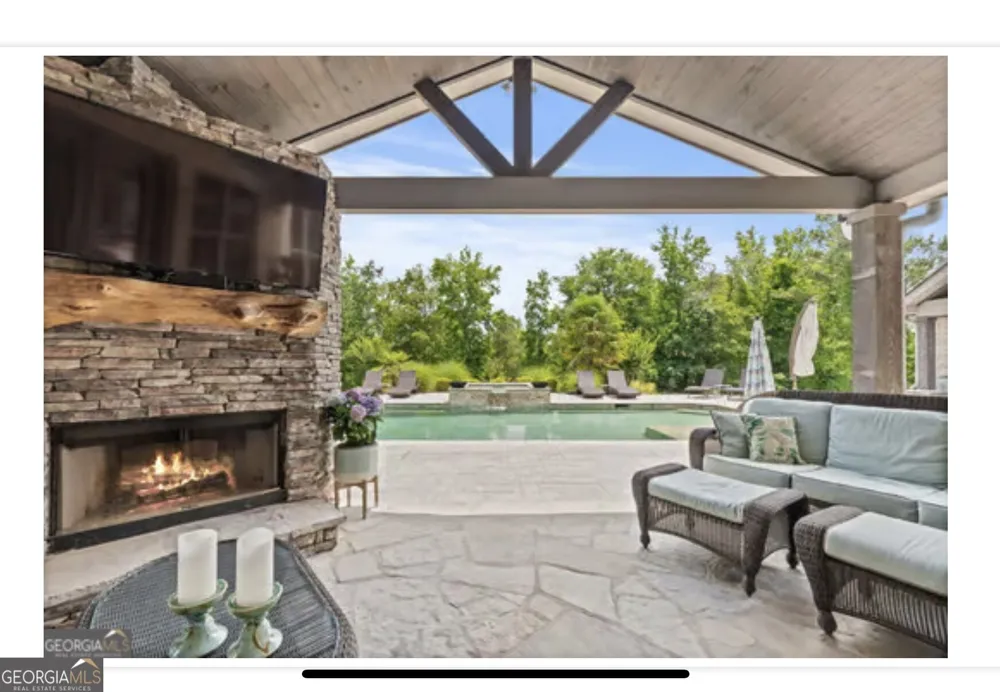 109 River Shoals Dr Forsyth, GA 31029
