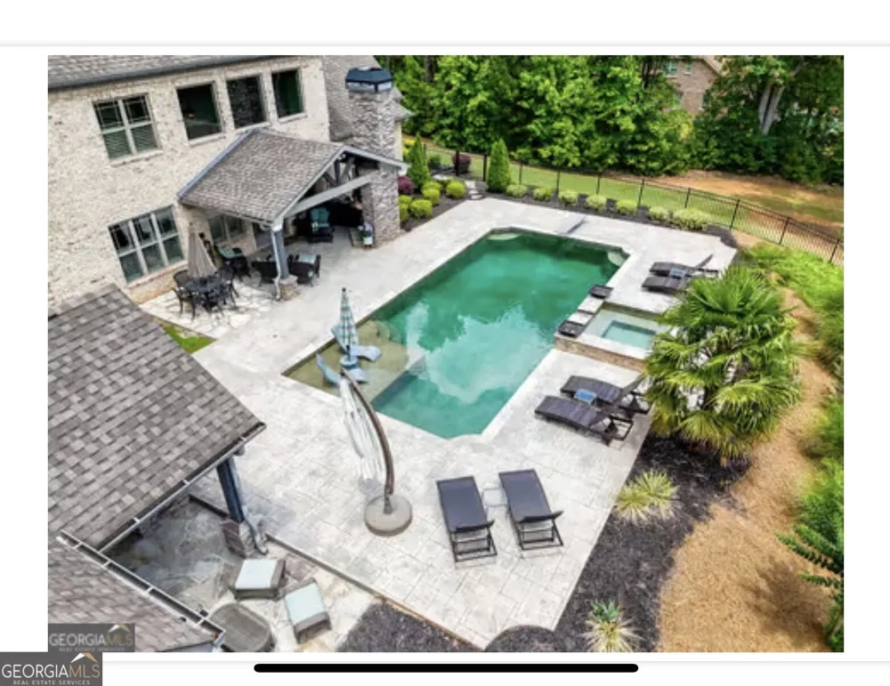 109 River Shoals Dr Forsyth, GA 31029