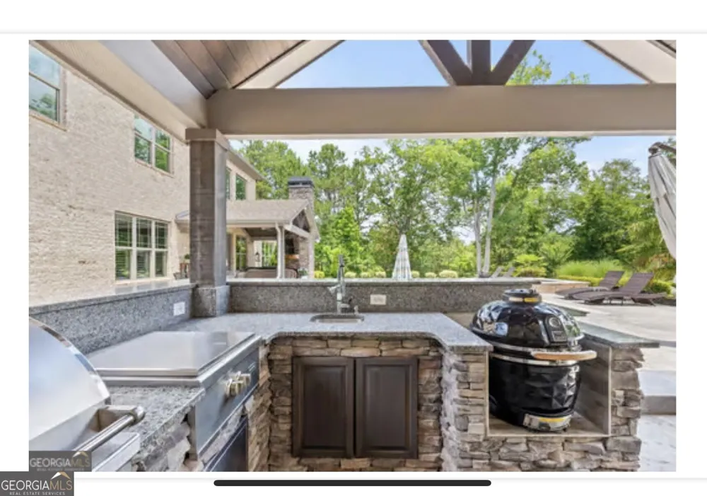 109 River Shoals Dr Forsyth, GA 31029