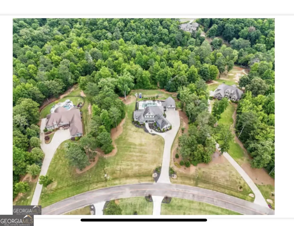 109 River Shoals Dr Forsyth, GA 31029