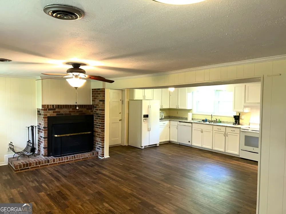 205 22 W HWY Milledgeville, GA 31061