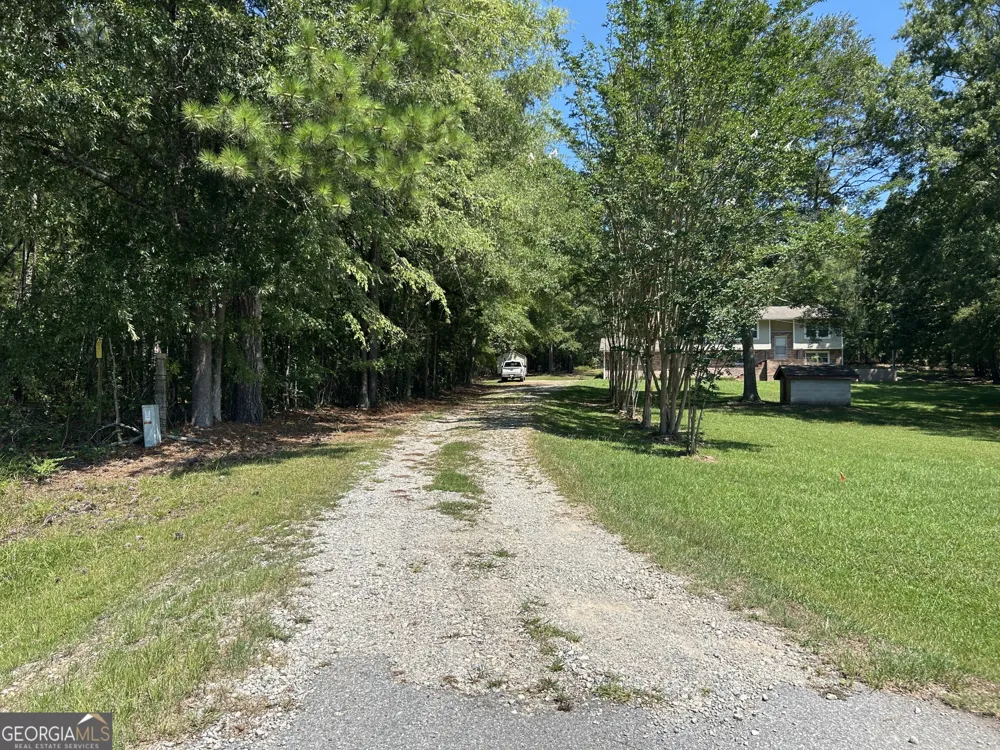 205 22 W HWY Milledgeville, GA 31061