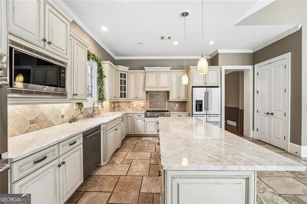 3016 Haynes CV Alpharetta, GA 30022