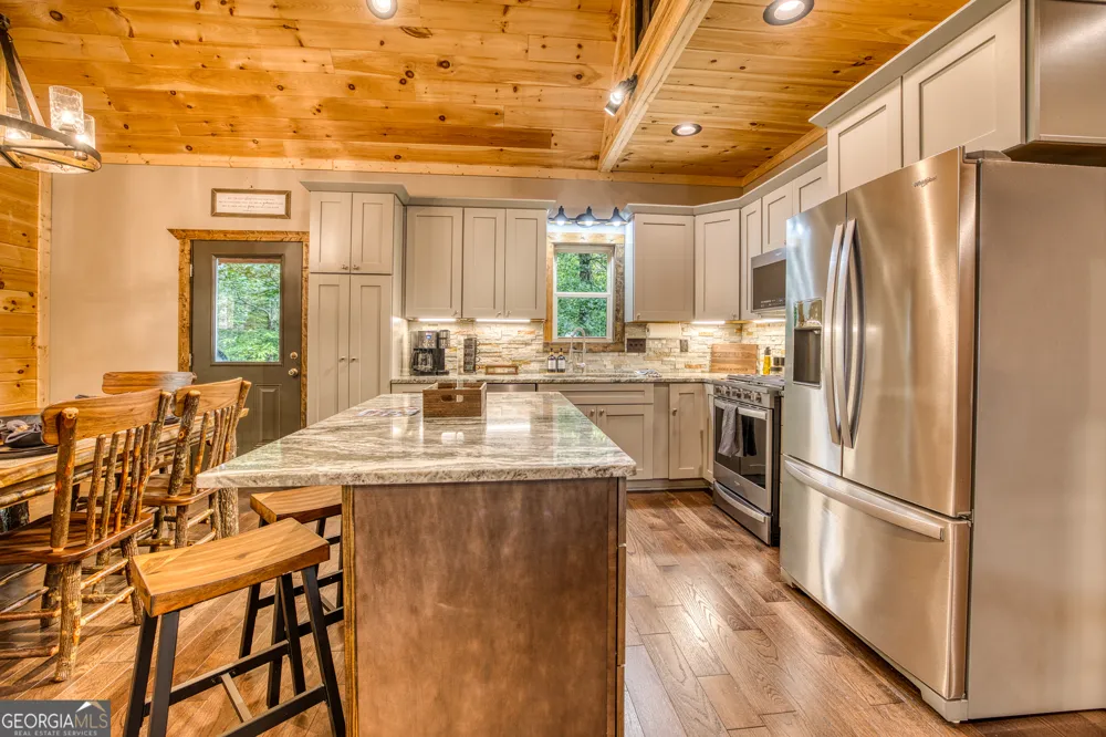138 Nectar LN Ellijay, GA 30540