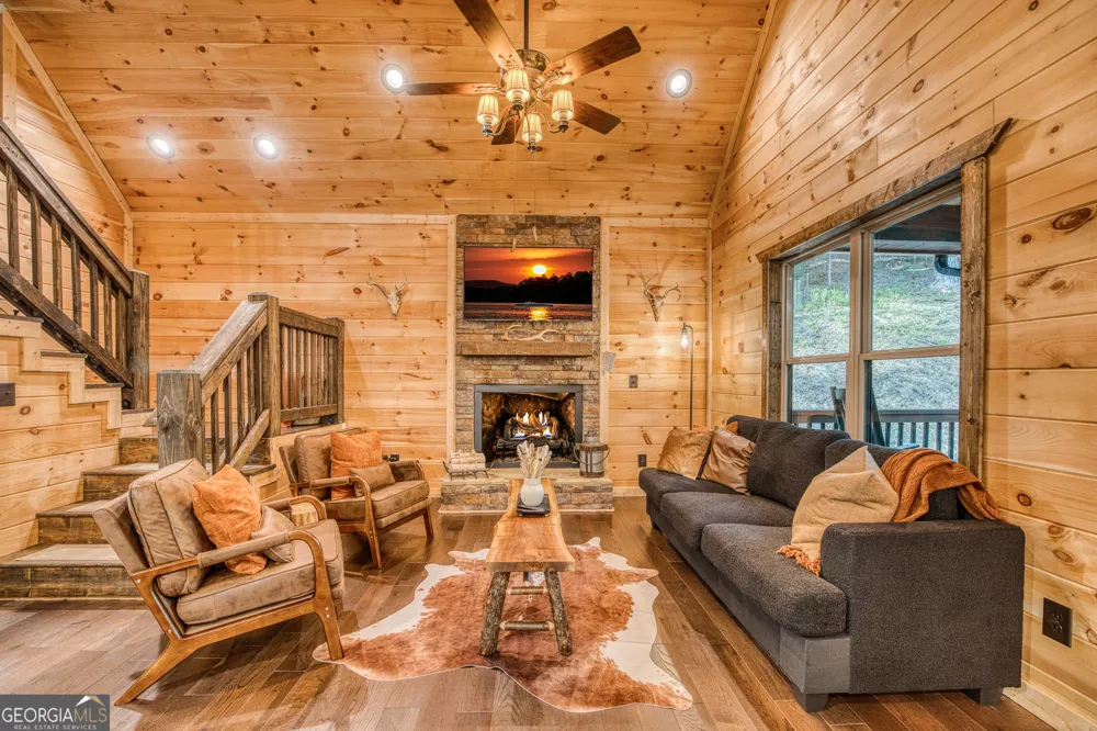 138 Nectar LN Ellijay, GA 30540