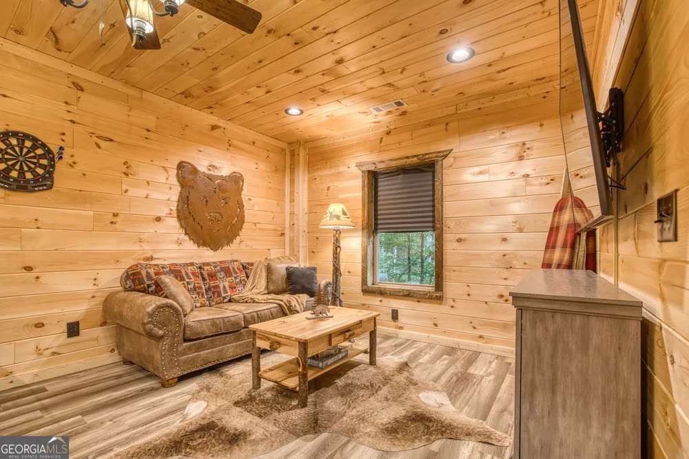 138 Nectar LN Ellijay, GA 30540