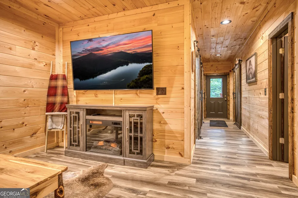 138 Nectar LN Ellijay, GA 30540