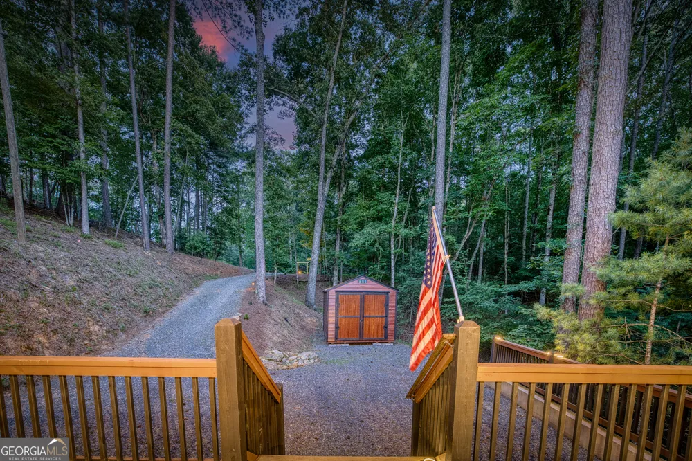 138 Nectar LN Ellijay, GA 30540