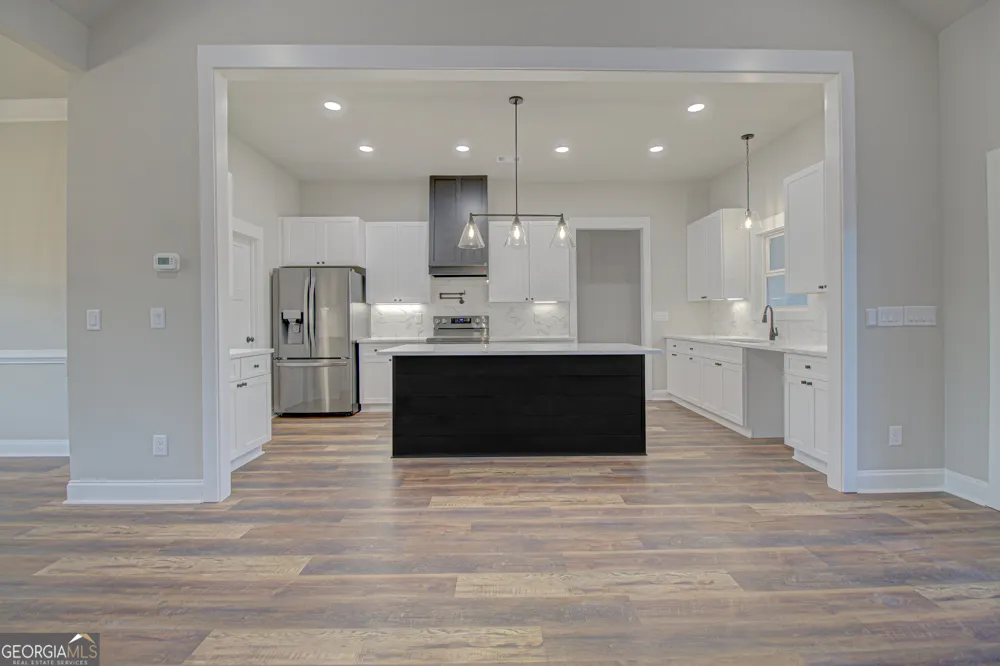 207 Jordan Cofer RD Statham, GA 30666