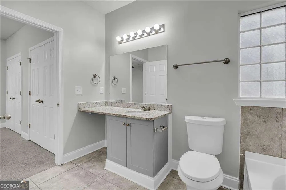 2407 Hackamore DR South Fulton, GA 30349