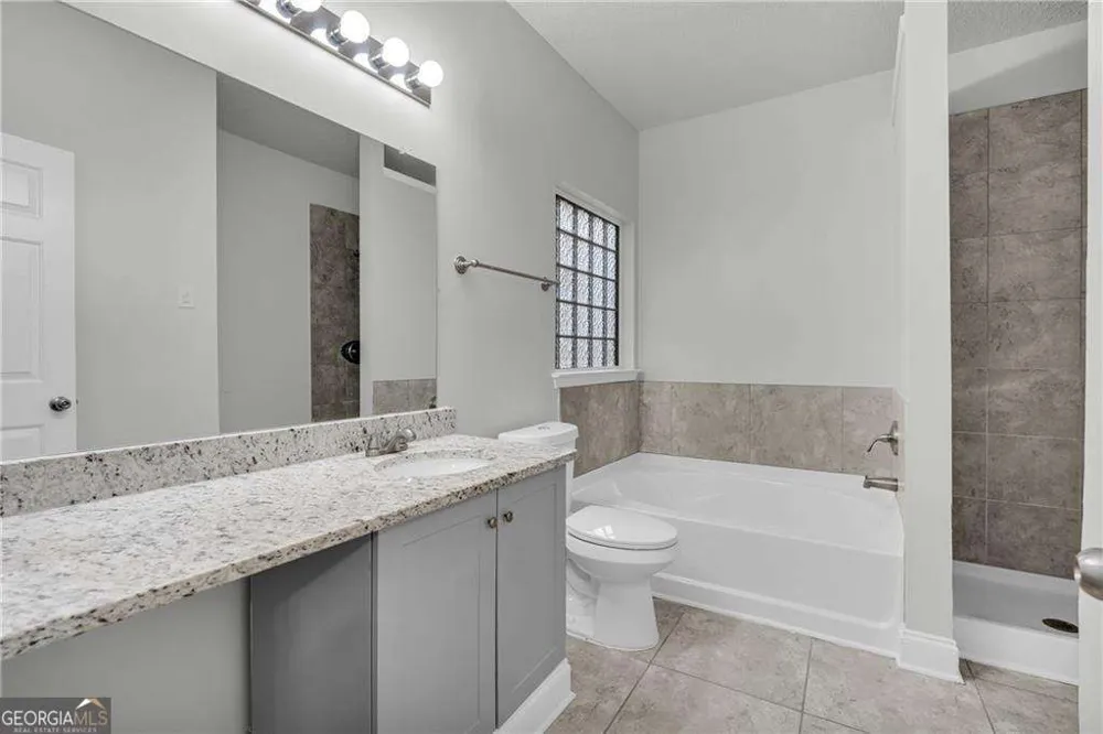 2407 Hackamore DR South Fulton, GA 30349