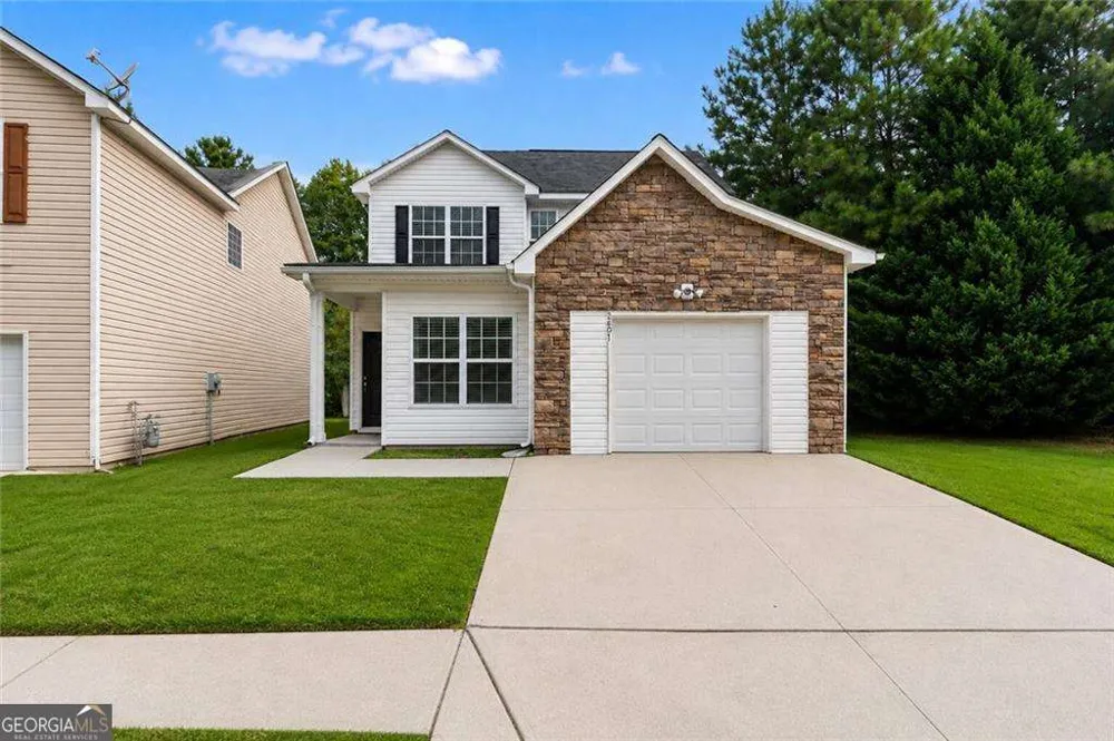 2407 Hackamore DR South Fulton, GA 30349