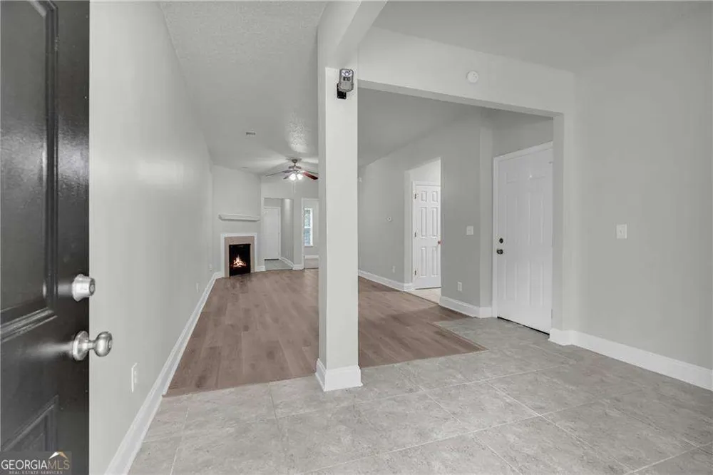 2407 Hackamore DR South Fulton, GA 30349