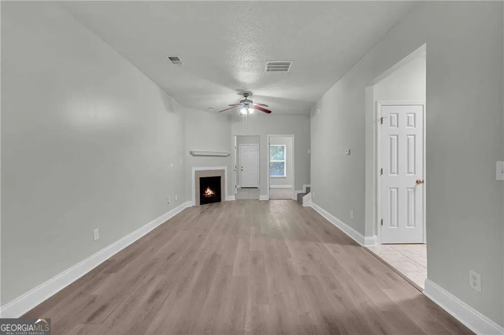 2407 Hackamore DR South Fulton, GA 30349