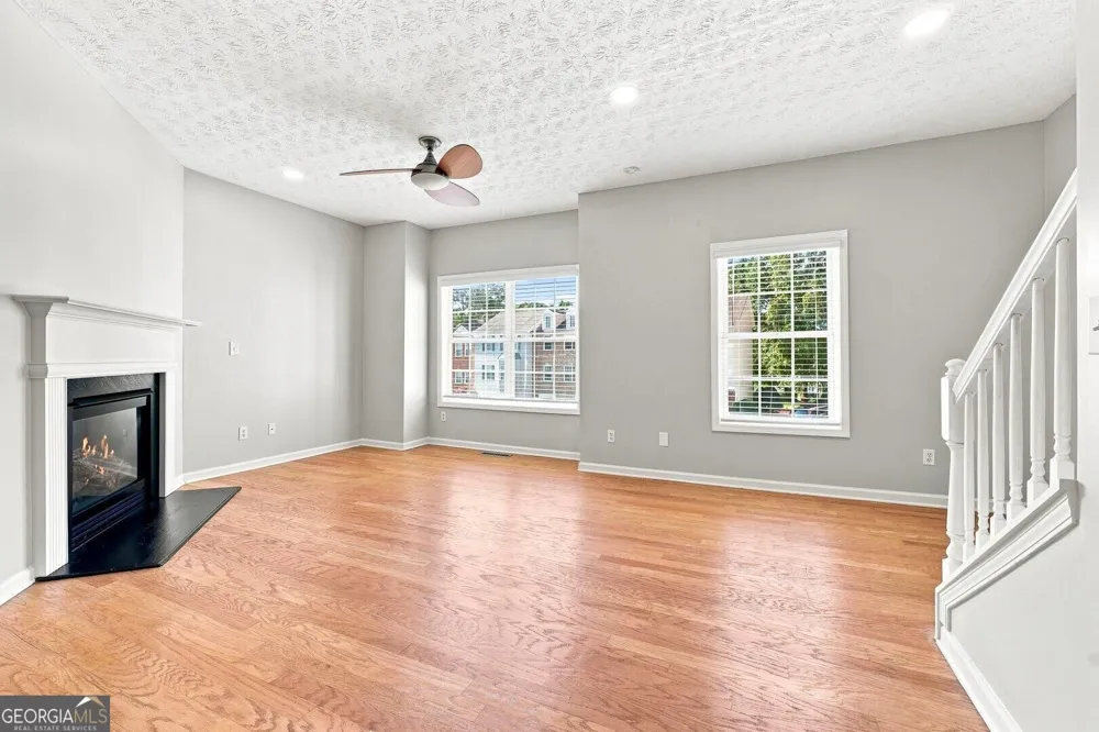 3684 Lantern Walk LN Scottdale, GA 30079