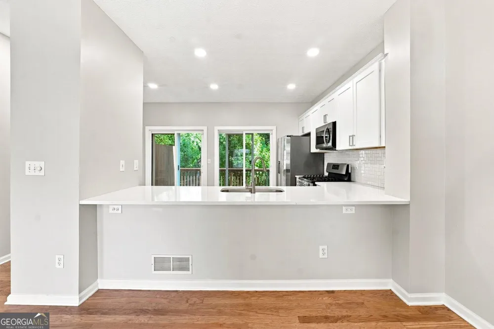 3684 Lantern Walk LN Scottdale, GA 30079