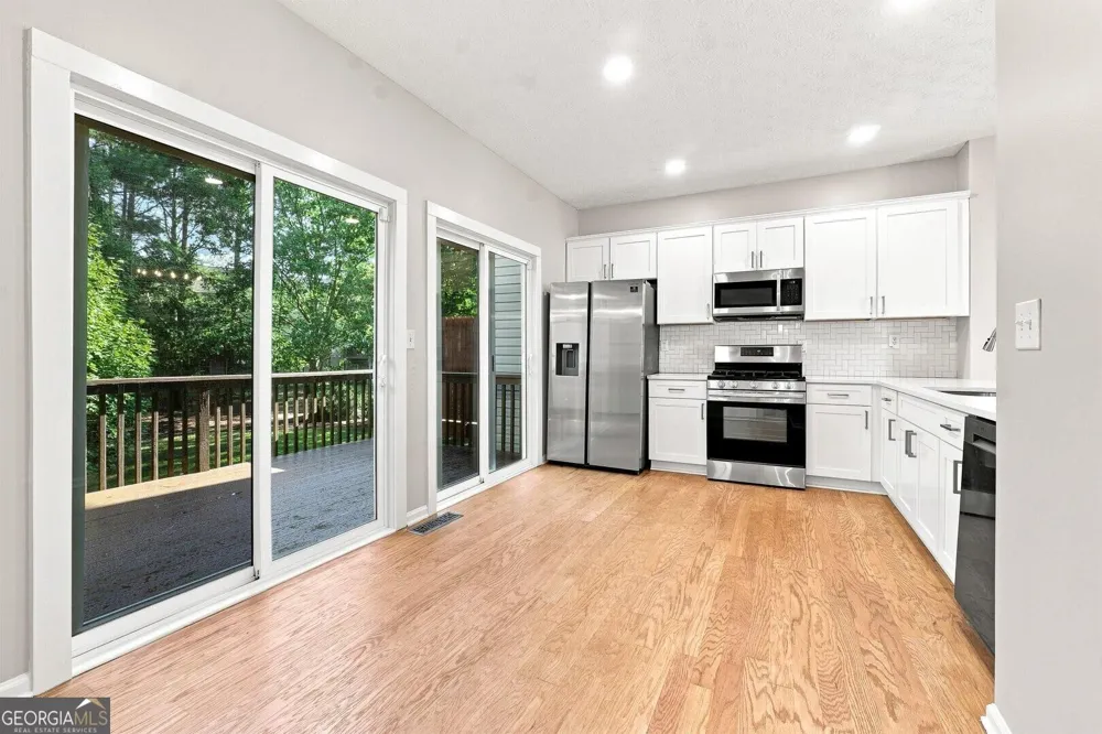 3684 Lantern Walk LN Scottdale, GA 30079