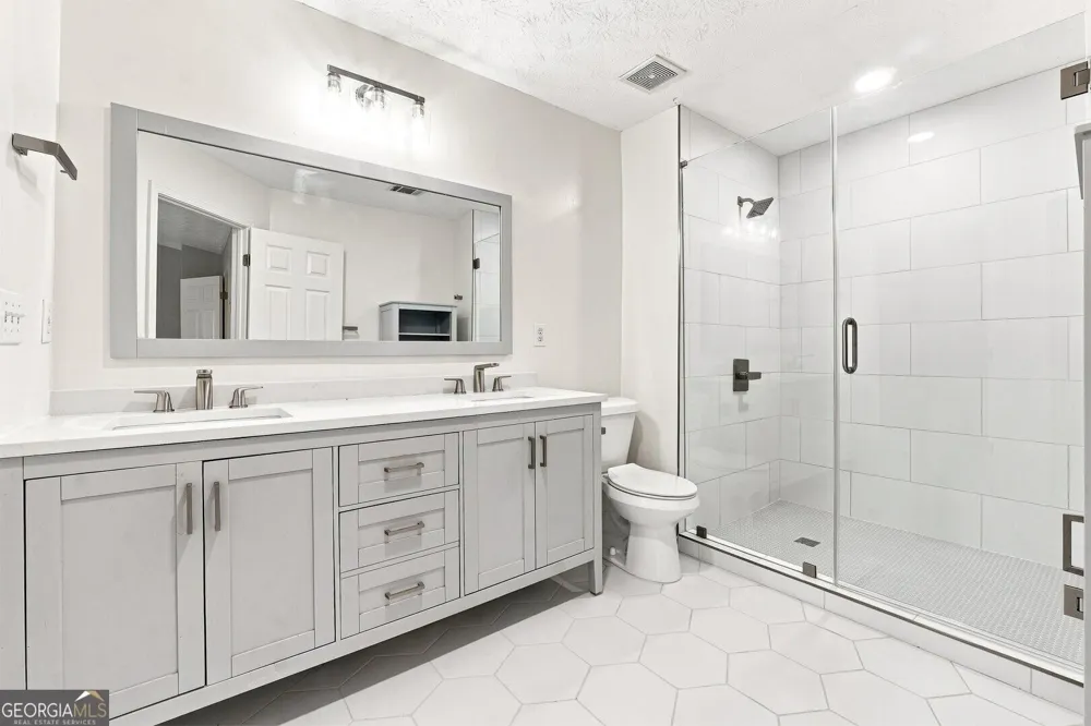 3684 Lantern Walk LN Scottdale, GA 30079