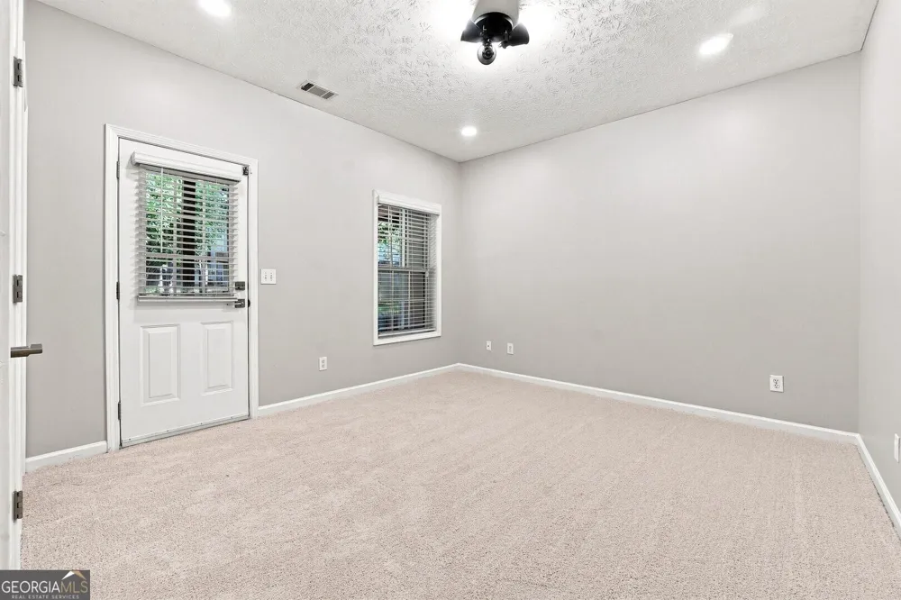 3684 Lantern Walk LN Scottdale, GA 30079