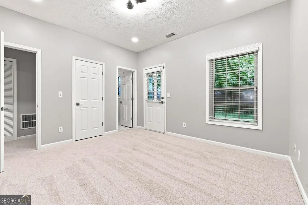 3684 Lantern Walk LN Scottdale, GA 30079