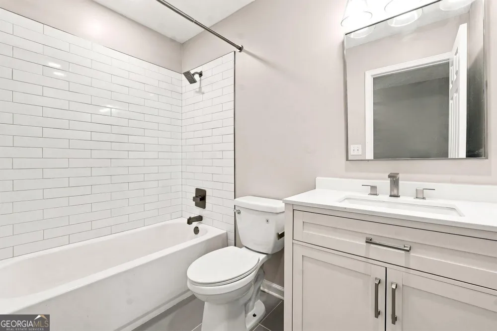 3684 Lantern Walk LN Scottdale, GA 30079