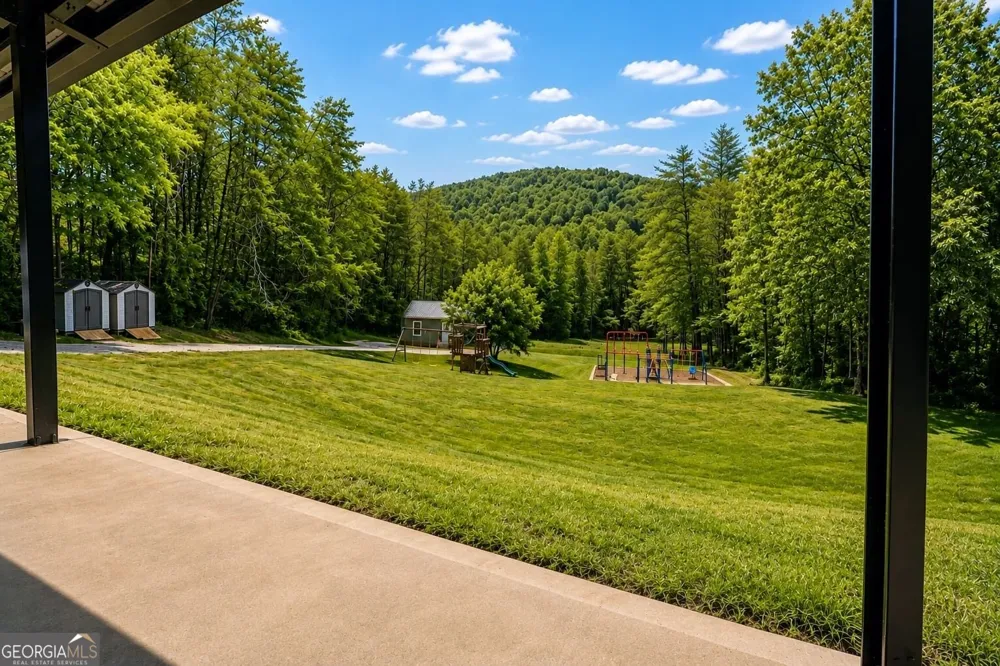26 Plantation RD NW Adairsville, GA 30103