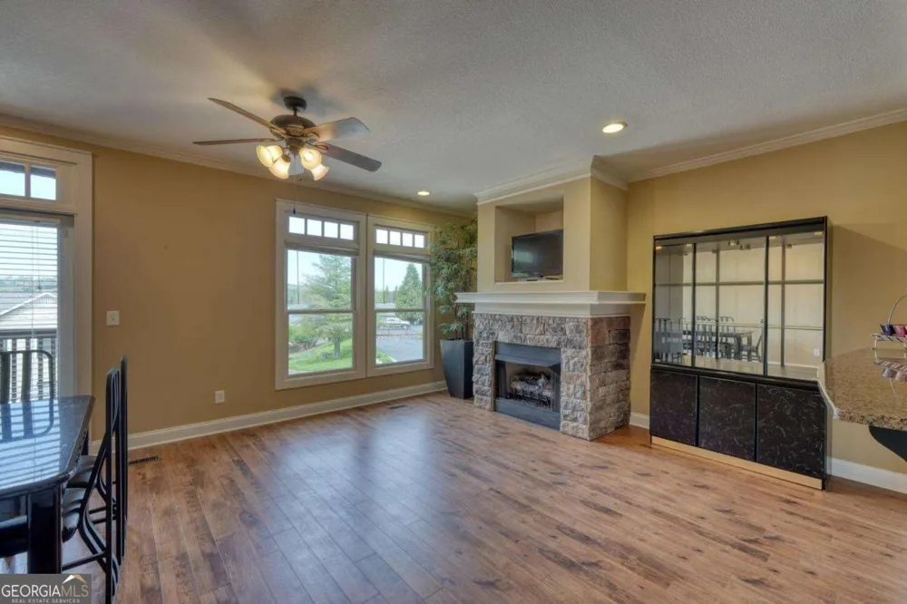 1401 Lakeside RD Hiawassee, GA 30546