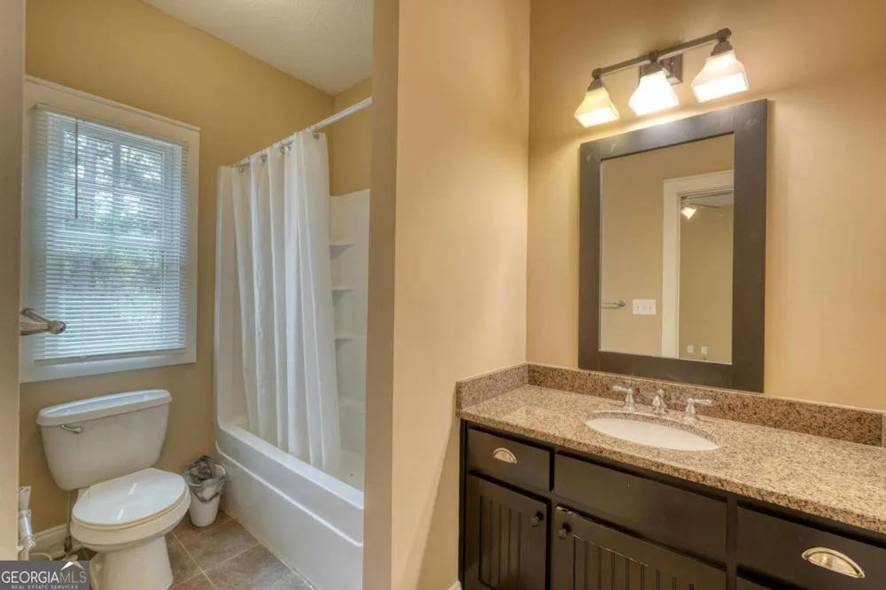 1401 Lakeside RD Hiawassee, GA 30546