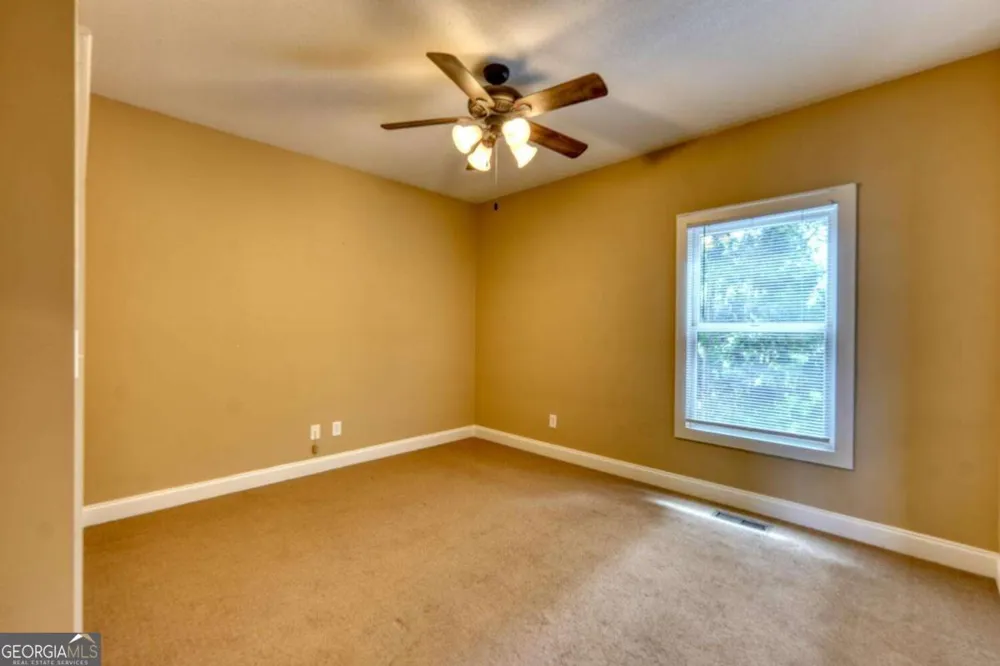 1401 Lakeside RD Hiawassee, GA 30546