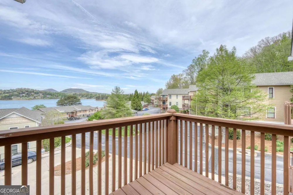 1401 Lakeside RD Hiawassee, GA 30546