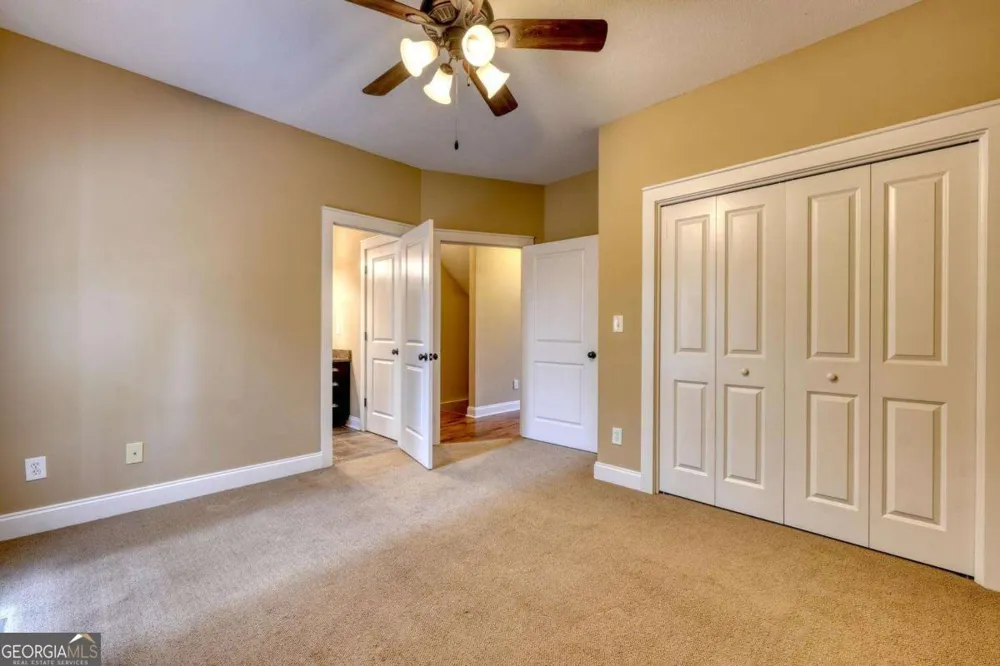 1401 Lakeside RD Hiawassee, GA 30546