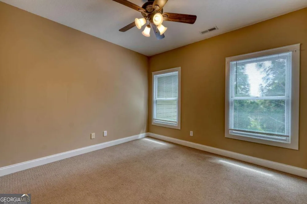 1401 Lakeside RD Hiawassee, GA 30546