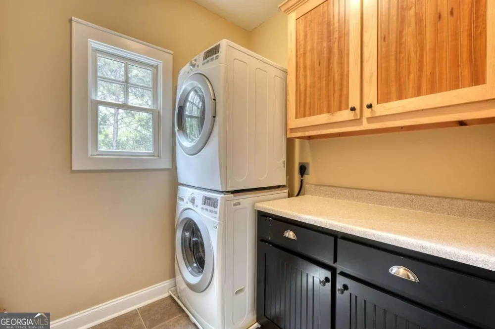 1401 Lakeside RD Hiawassee, GA 30546
